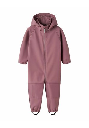 Combinaison rose à capuche pour enfant, avec fermeture éclair à l'avant, poignets élastiques, genoux renforcés et bandes aux pieds, sur fond blanc.