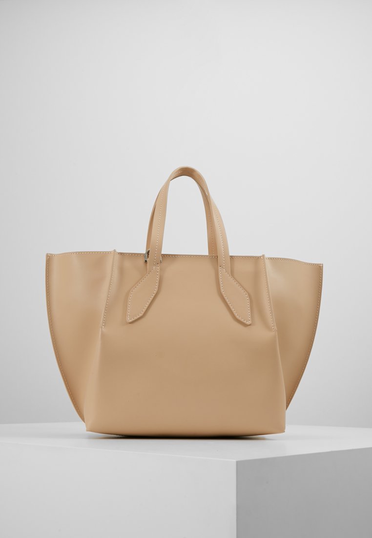 Patrizia Pepe BORSA BAG Håndveske camel beige Zalando.no Patrizia Pepe BORSA BAG Håndveske nero Zalando.no