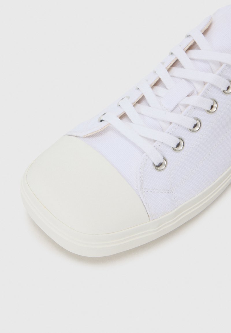 MOSCHINO Baskets basses - bianco
