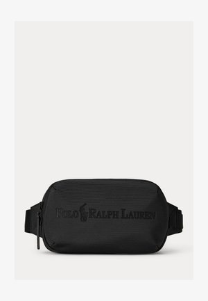 Fekete keresztpántos táska cipzáras főrésszel és a Polo Ralph Lauren dombornyomott logójával elől.