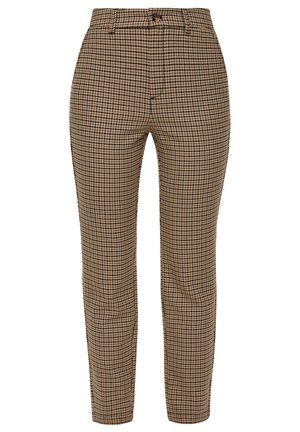 Spodnie w brązowo-beżowy wzór houndstooth o slimowanym kroju, z szlufkami na pasek, kieszeniami bocznymi oraz płaskim przodem.