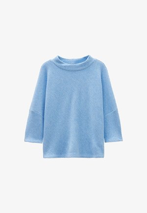Haut bleu clair à manches longues avec un large col côtelé. Présente des rayures horizontales et une coupe décontractée et carrée. Texture douce, manches de longueur intermédiaire.
