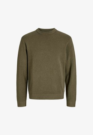 Pull à manches longues en tricot, de couleur vert olives, avec un col rond et des poignets et un ourlet côtelé, présenté sur un fond blanc uni.