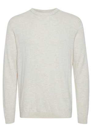 Hellbeige Rundhals-Pullover aus weichem Strickmaterial, mit langen Ärmeln und einer lockeren Passform, mit gerippten Bündchen und Saum. Keine Muster oder Verzierungen.