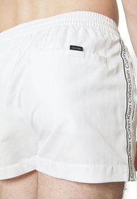 Calvin Klein Swimwear Shorts da mare - classic white