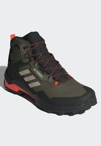 Adidas Terrex AX4 MID GORE-TEX® HIKING - Pārgājienu apavi - olive strata/wonder beige/core black