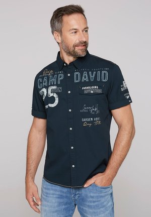 KURZARM MIT LOGO-APPLIKATIONEN - Shirt - blue navy