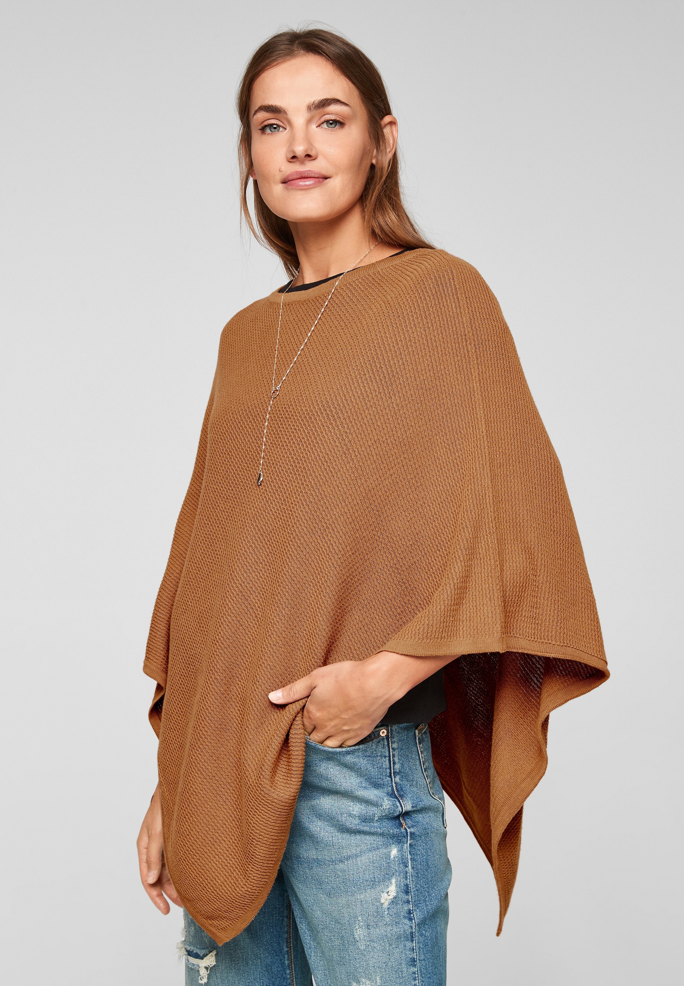 Femme Cape Femme Cape
