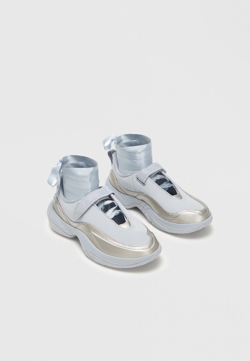 Jordan JORDAN POINTE - Ankle strap ballet pumps - silver-coloured ...