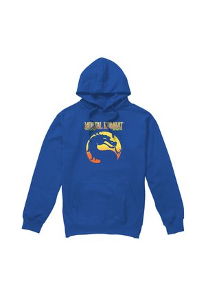 Blauer Hoodie mit Fronttasche, auf der ein gelb-orangefarbenes Mortal Kombat Drachenlogo und der Schriftzug Mortal Kombat darüber abgebildet sind.