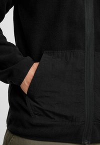 INDICODE JEANS IDMANKU - Forro polar - black