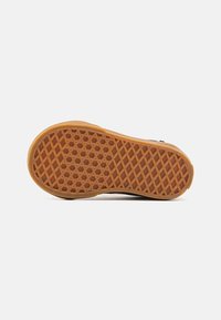 Vans OLD SKOOL V UNISEX - Sneakers basse - black