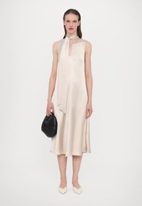 Ida Sjöstedt SHONDA DRESS - Denní šaty - beige