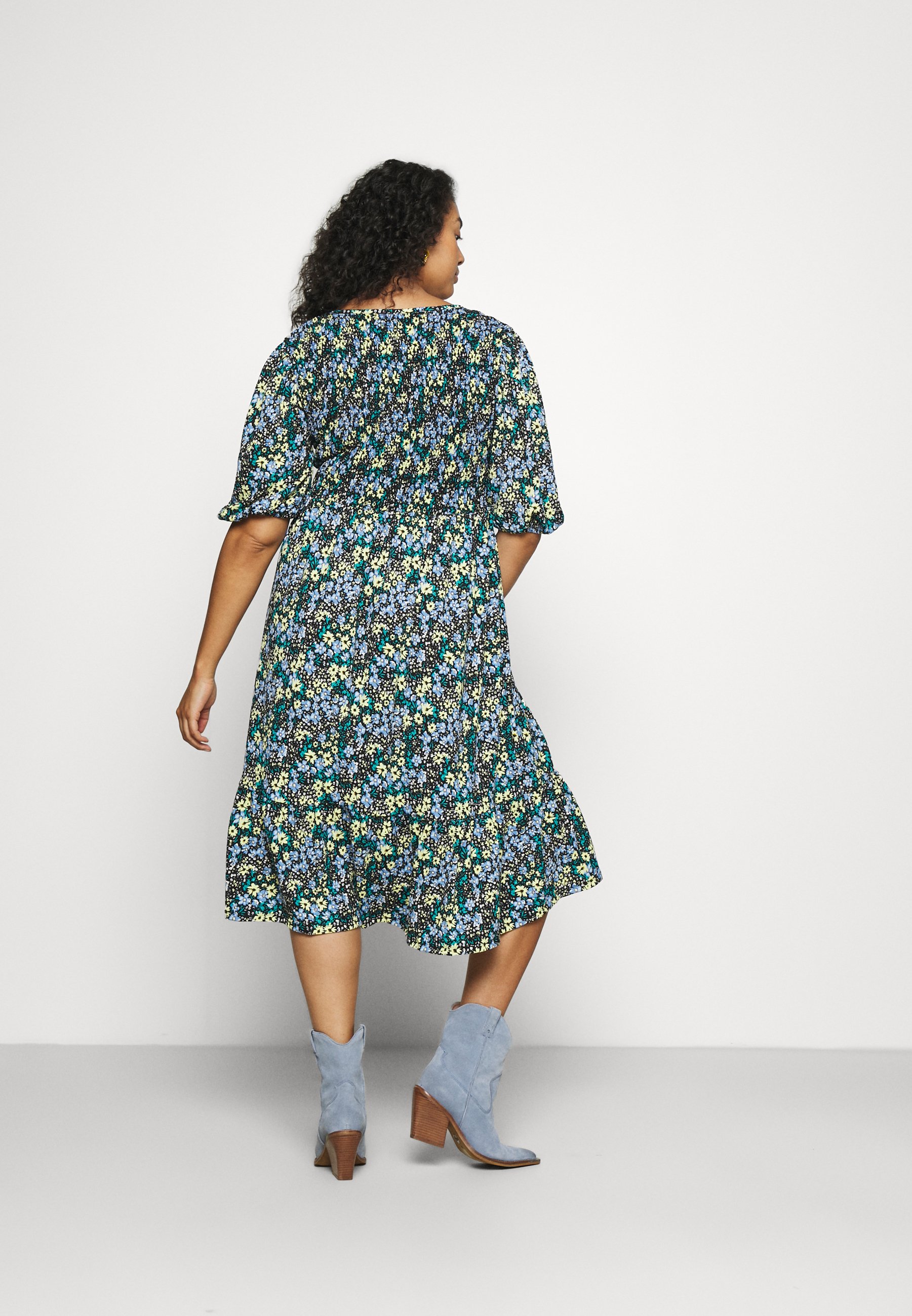 WAFFLE SQUARE NECK TIERED MIDI DRESS 