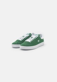 Lacoste BASESHOT 223 - Sporta apavi - dark green/white
