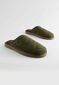 Next REGULAR FIT - QUILTED  - Hjemmesko - khaki green