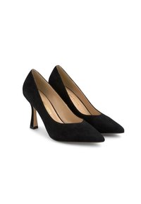 Escarpins en suede noir avec un bout pointu et un talon aiguille. Ils disposent d'une doublure intérieure lisse et d'une marque dorée discrète à l'intérieur.