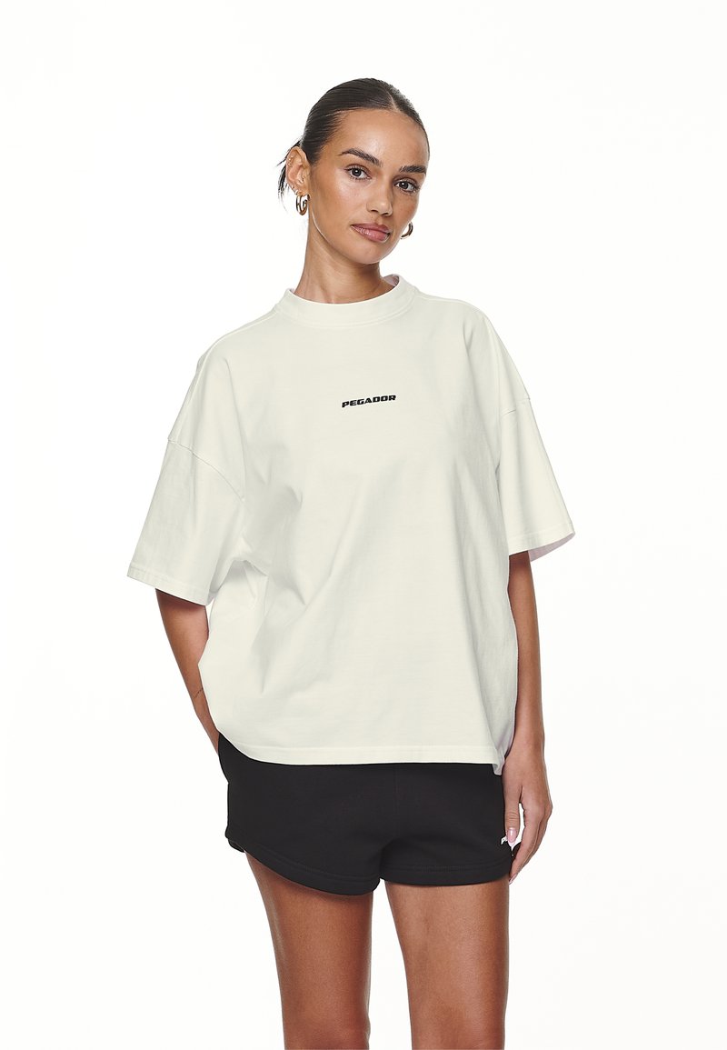 Pegador - BRACY HEAVY OVERSIZED TEE - T-shirt basic - washed coconut milk/black, Ingrandire