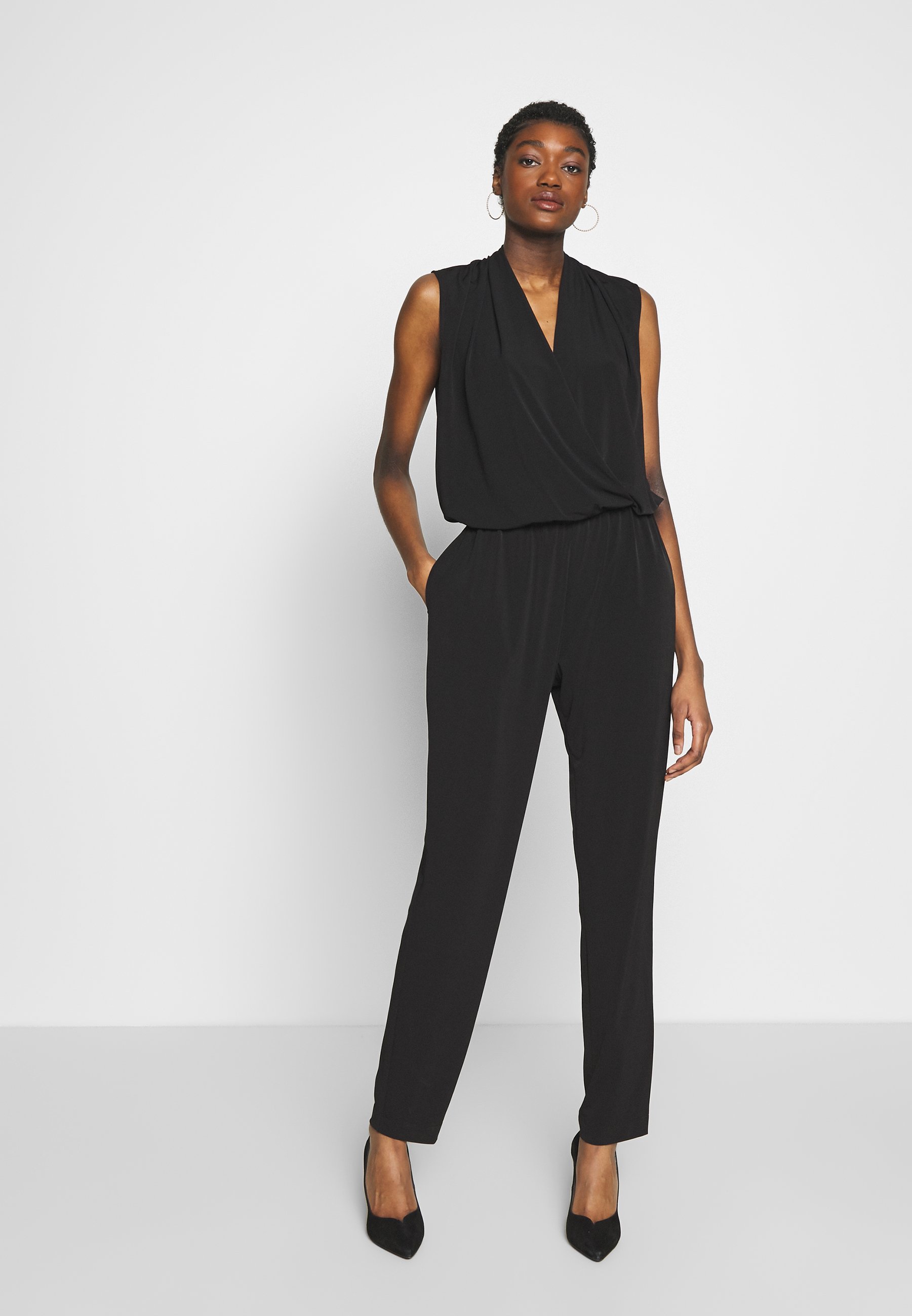 Swing Jumpsuit schwarz Zalando.no Swing Jumpsuit - schwarz