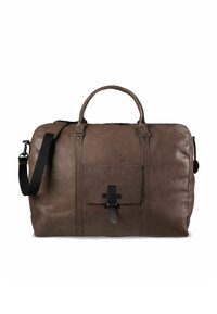 Bruine leren reistass met een gladde textuur, bovenhandvatten, schouderriem, voorflapzak en zwarte accenten. Rits aan de bovenkant.