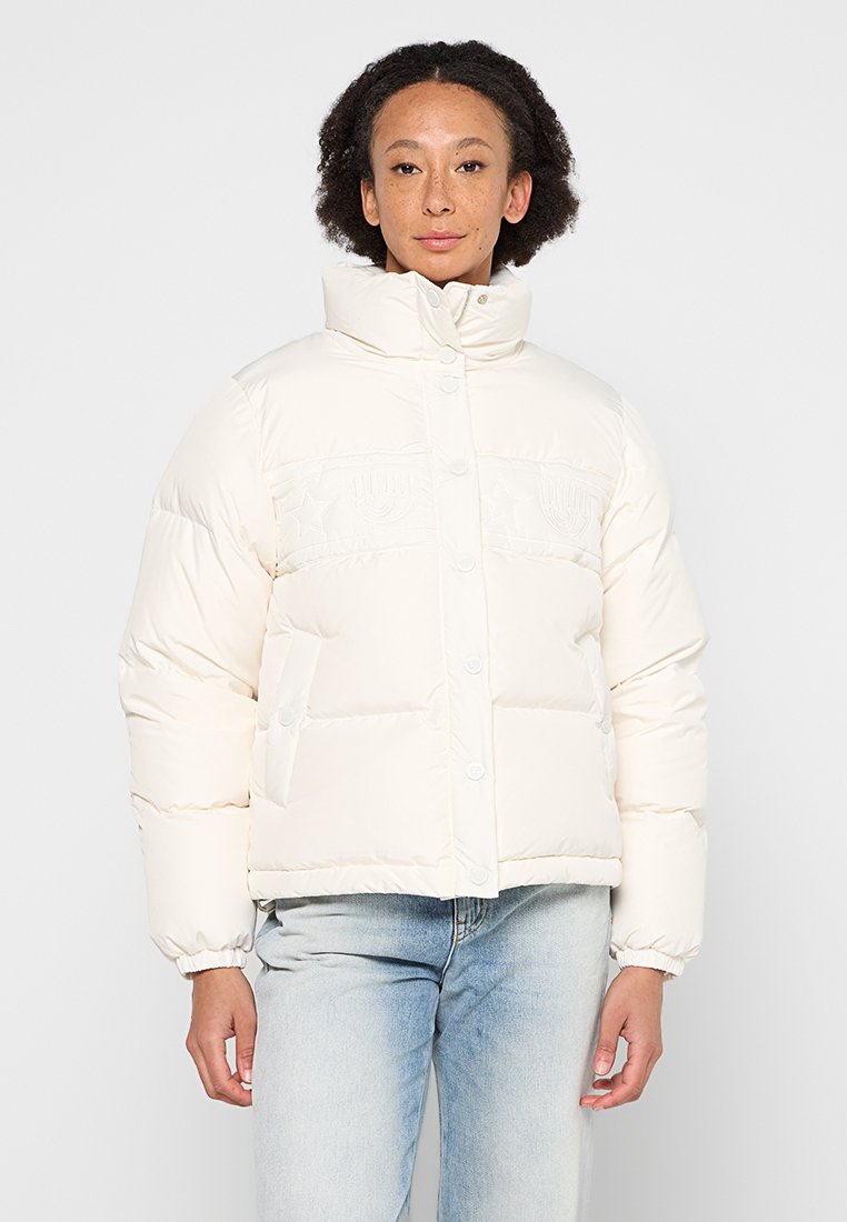 CHIARA FERRAGNI Gewatteerde jas wit