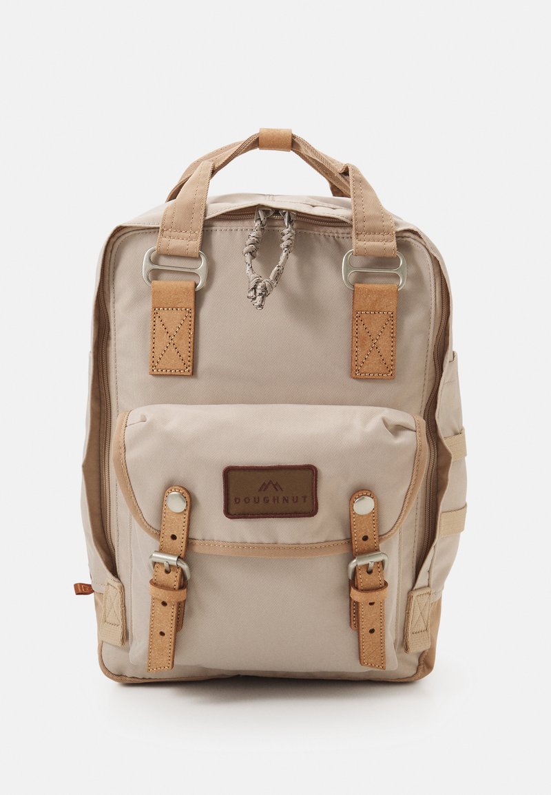 Doughnut MACAROON HAPPY CAMPER SERIES UNISEX - Tagesrucksack - ivory ...