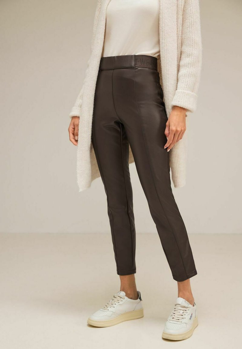 Street One FIT IN-OPTIK - Pantalon classique - braun