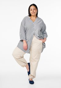 Zizzi GESTREIFTE MIT 3/4-ÄRMELN - Tunica - black w. wh.stripe