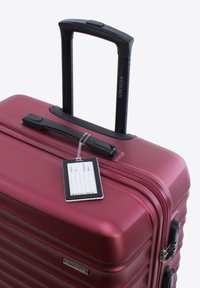 WITTCHEN LARGE SUITCASE WITH LUGGAGE TAG - Zavazadlo - bordeaux