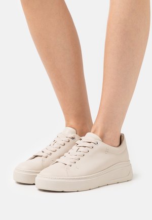 Casual lace-ups - ivory