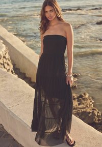 Next BANDEAU REGULAR FIT - Maxi ruha - black