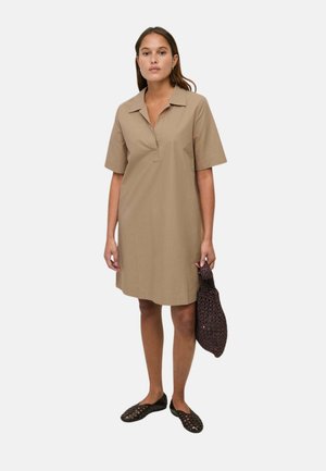 Yerse, VESTIDO CAMISERO CON BOLSILLOS - Vestido informal - caqui