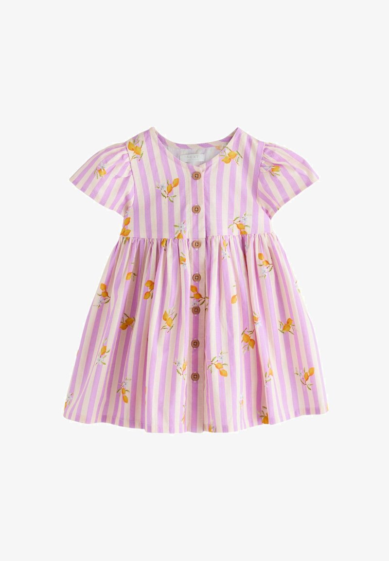 Rosa-weißer gestreifter Kleid mit floralem Stickerei, kurzen Ärmeln, Knopfleiste und gerafftem Rockdesign. Die Knöpfe sind aus Holz.