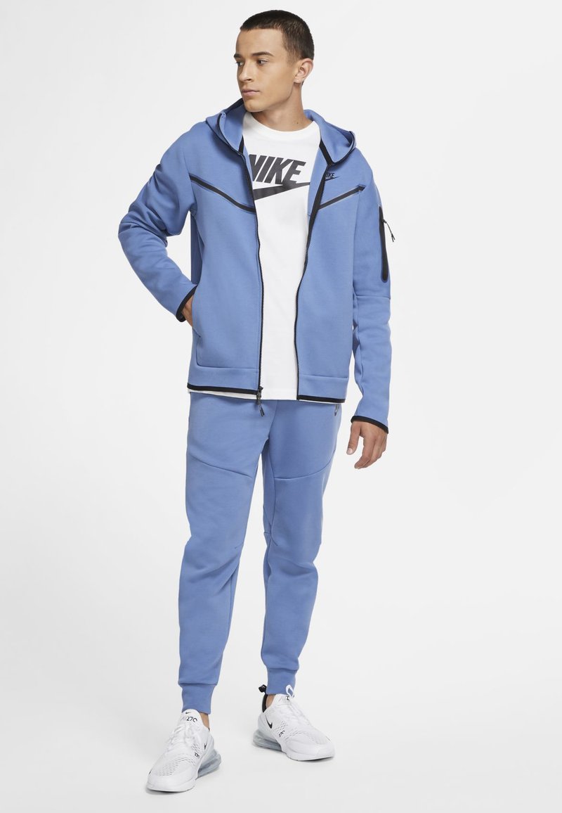 Ensemble Nike Tech Fleece Veste Nike Pastel Veste Nike Tech Fleece