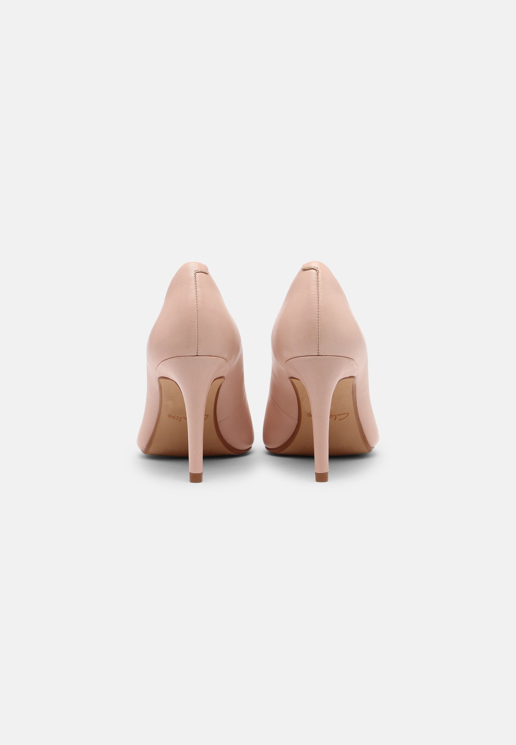 clarks pointed heels
