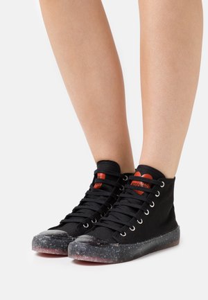 Love Moschino, Baskets montantes - black