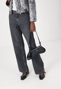 Karl Lagerfeld Jeans RELAXED  - Laisvo kirpimo džinsai - washed grey