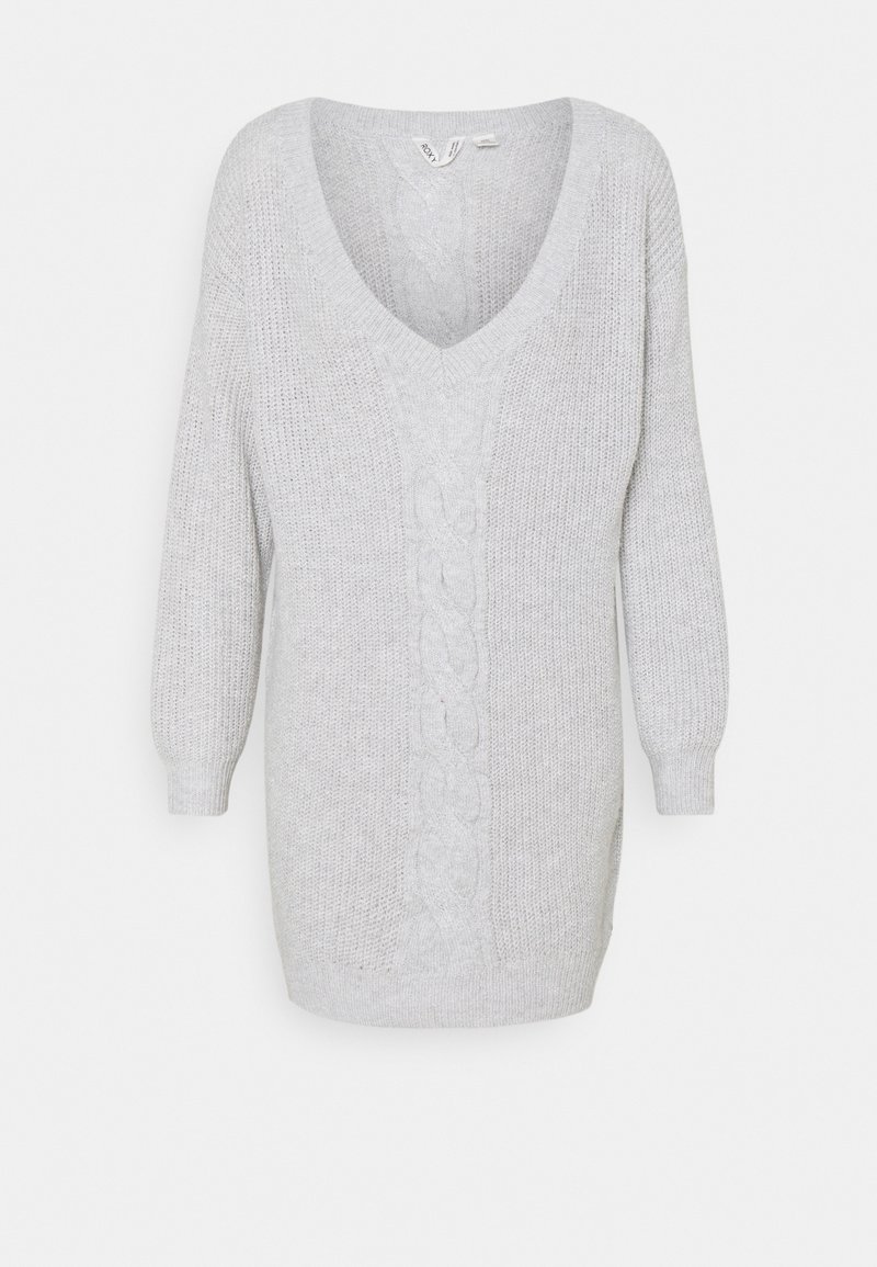 Pull gris clair en maille avec col en V, détail torsadé sur le devant et manches longues. Texture douce et coupe décontractée.