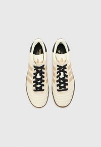 adidas Originals SAMBA UNISEX - Tenisice - off white/magic beige/core black
