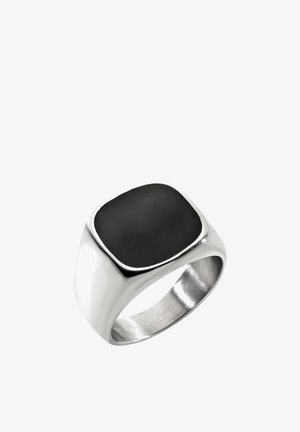 Silberner Siegelring mit einer glatten, polierten schwarzen quadratischen Oberseite und einem breiten Band, dargestellt auf weißem Hintergrund.