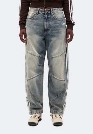 adidas Originals, BARREL PANTS - Свободни дънки - indigo denim