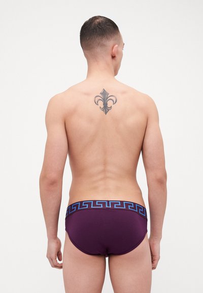 Versace UNDERPANTS LOW RISE TOPEKA NEW LOGO - Fecskék - dark aubergine/ink blue