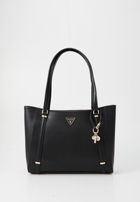 Borsa a mano nera realizzata in materiale sintetico liscio, con due manici, hardware in tonalità oro, un logo triangolare e un dettaglio a ciondolo.