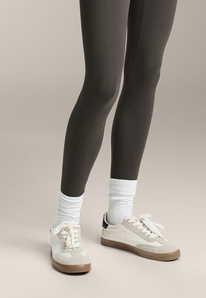 SPLIT-PIECES - Sportcipő - white