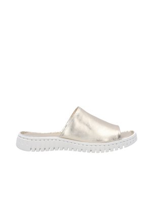 Metalen zilveren slide sandaal met een open teenontwerp, een gestructureerde bovenkant en een witte, geribbelde rubberen zool voor verbeterde grip en comfort.