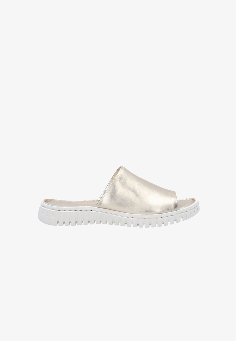 Sandale à glissière argent métallique avec un design ouvert à l'avant, un dessus texturé et une semelle en caoutchouc blanche striée pour un meilleur grip et confort.