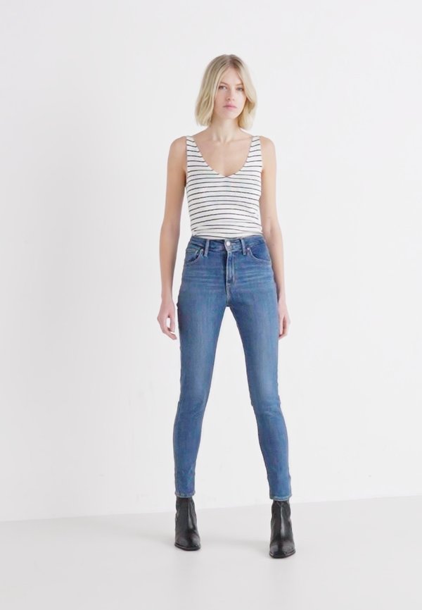 721™ HIGH RISE SKINNY - Jeans Skinny Fit -  medium indigo worn in3