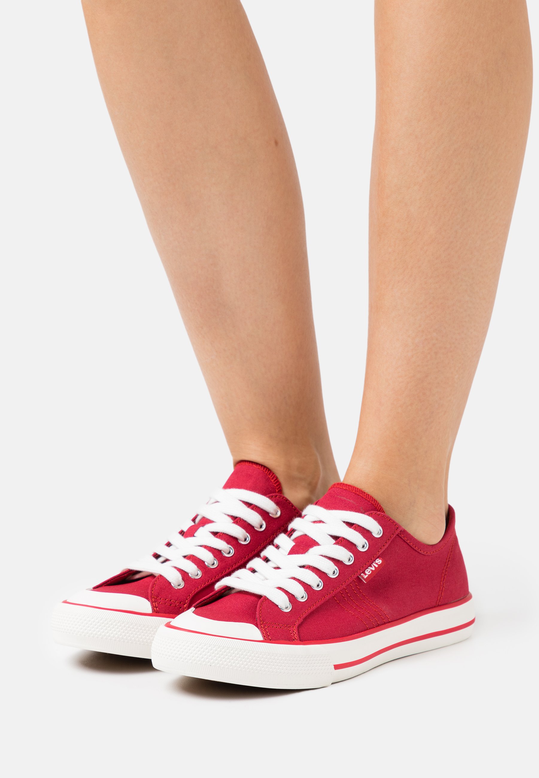 levis hernandez sneakers