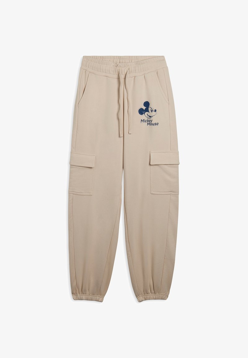 Pantaloni jogger in cotone beige con cintura elastica. Presentano tasche laterali e tasche in stile cargo. Decorati con una grafica blu di Mickey Mouse.