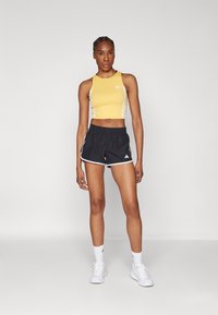 adidas Performance TANK - Topper - semi spark